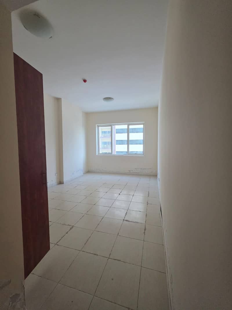 1 Bed Apartment | Ready to Move | Car Park